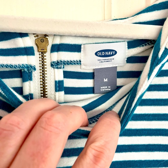 Old Navy teal and white striped knit top size M - Picture 4 of 4